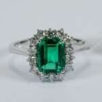 Anello Smeraldo Ct 1,32 Brillanti oro Bianco Ct 0,50 18kt Cestino ANCONTRETS14P - immagine 4