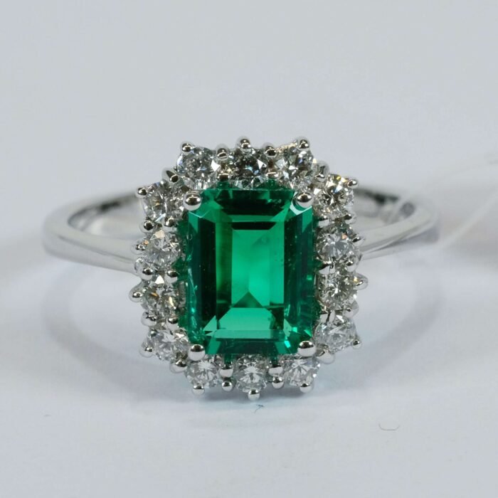 Anello Smeraldo Ct 1,32 Brillanti oro Bianco Ct 0,50 18kt Cestino ANCONTRETS14P - immagine 4