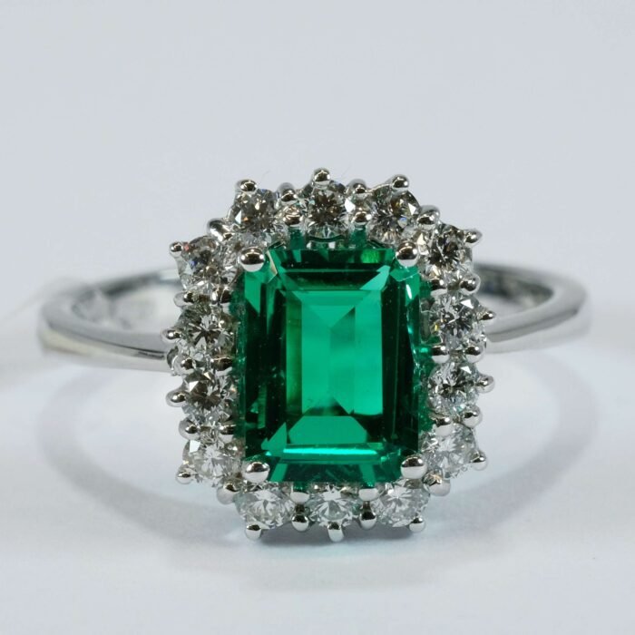 Anello Smeraldo Ct 1,32 Brillanti oro Bianco Ct 0,50 18kt Cestino ANCONTRETS14P - immagine 6