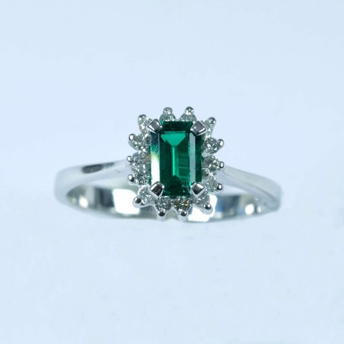 Anello Smeraldo Ct 0,48 Brillanti oro Bianco Ct 0,17 18kt Cestino - immagine 3