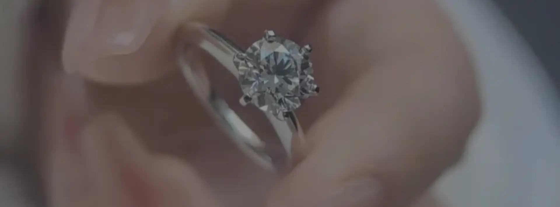 anello-con-diamante