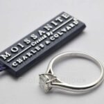 Anello Donna Solitario Oro bianco Moissanite C.1.00 - immagine 2
