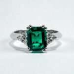 Anello Smeraldo Diamanti Lab Grown World Diamond Group oro 18 kt XDIAMOND LXDACL113DSR97
