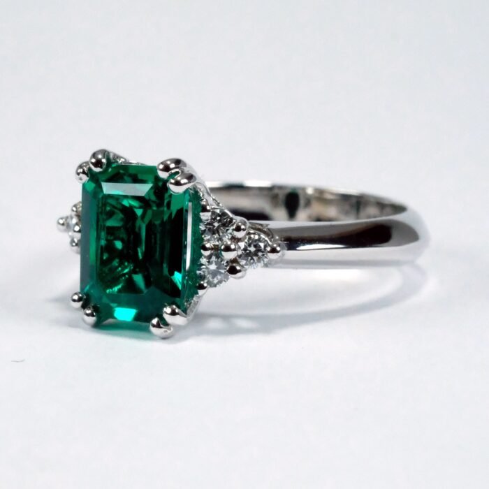 Anello Smeraldo Diamanti Lab Grown World Diamond Group oro 18 kt XDIAMOND LXDACL113DSR97 - immagine 3